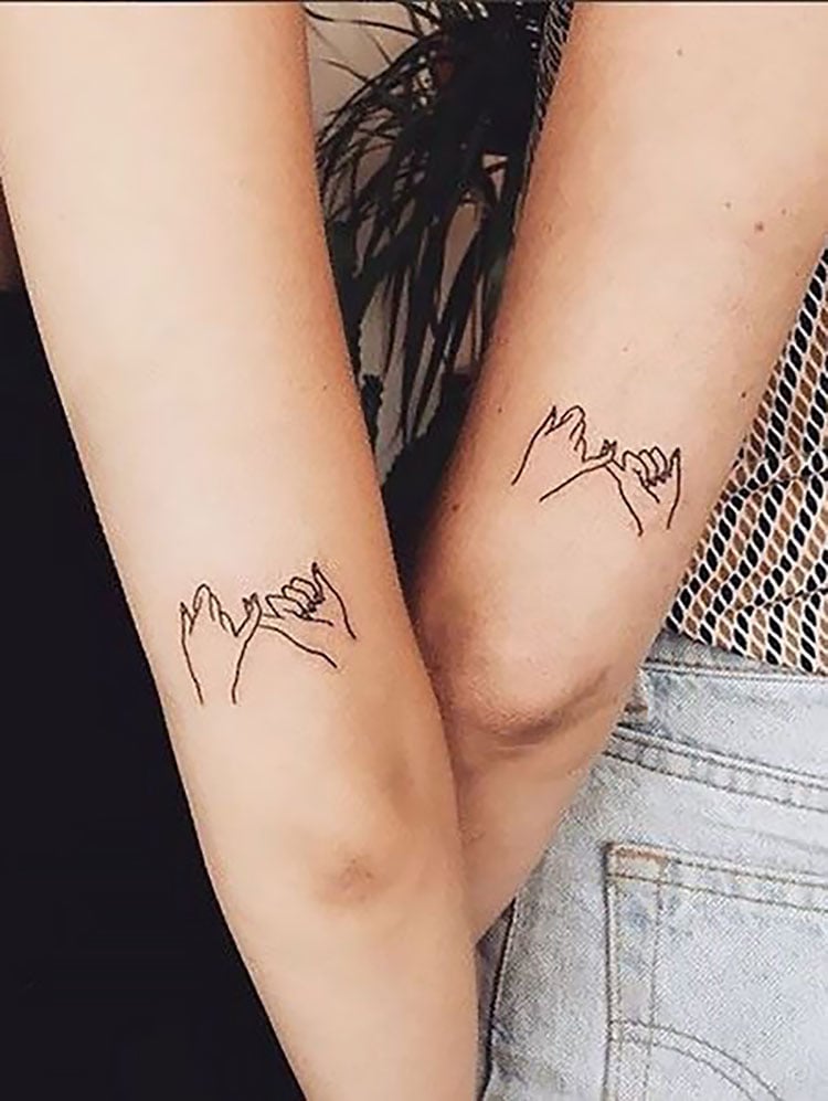 25 Cute Small Feminine Tattoos for Women 2023  Tiny Meaningful Tattoos   Pretty Designs  Tatuagens femininas pequenas Tatuagem Tatuagem mae