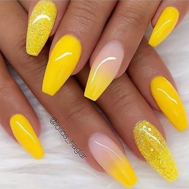 23 Cute Spring And Summer Nails For 22 Mom S Got The Stuff