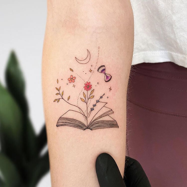 Book Lover tattoo design I made  rTattooDesigns