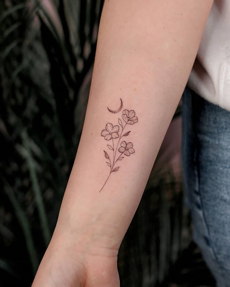 "45+ Stunning First Tattoo Ideas for Women"