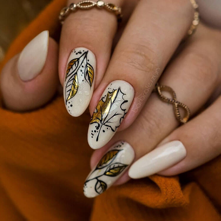 nails with gold leaf