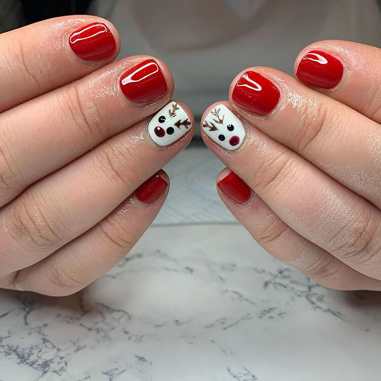 red rudolf nails