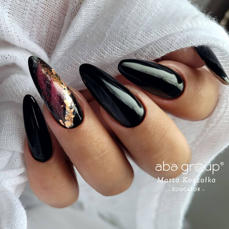 long black nails with gold