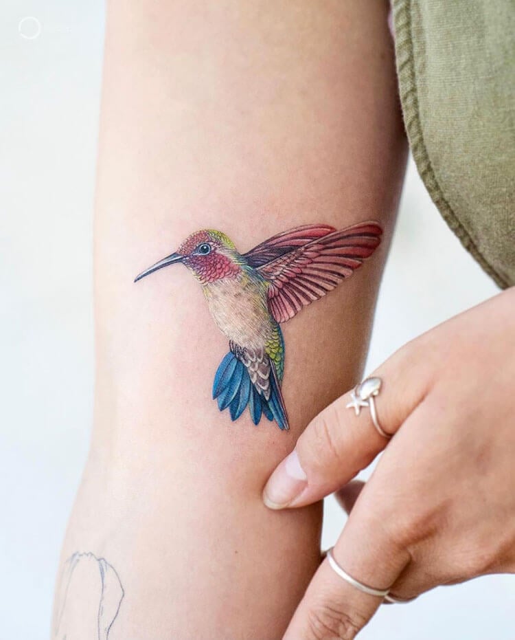 Top more than 80 realistic hummingbird tattoos best  thtantai2