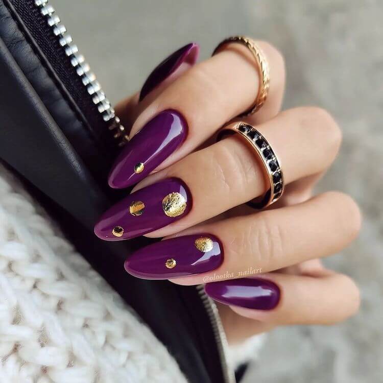 dark purple nails