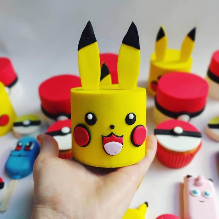 Pikachu Mini Cake