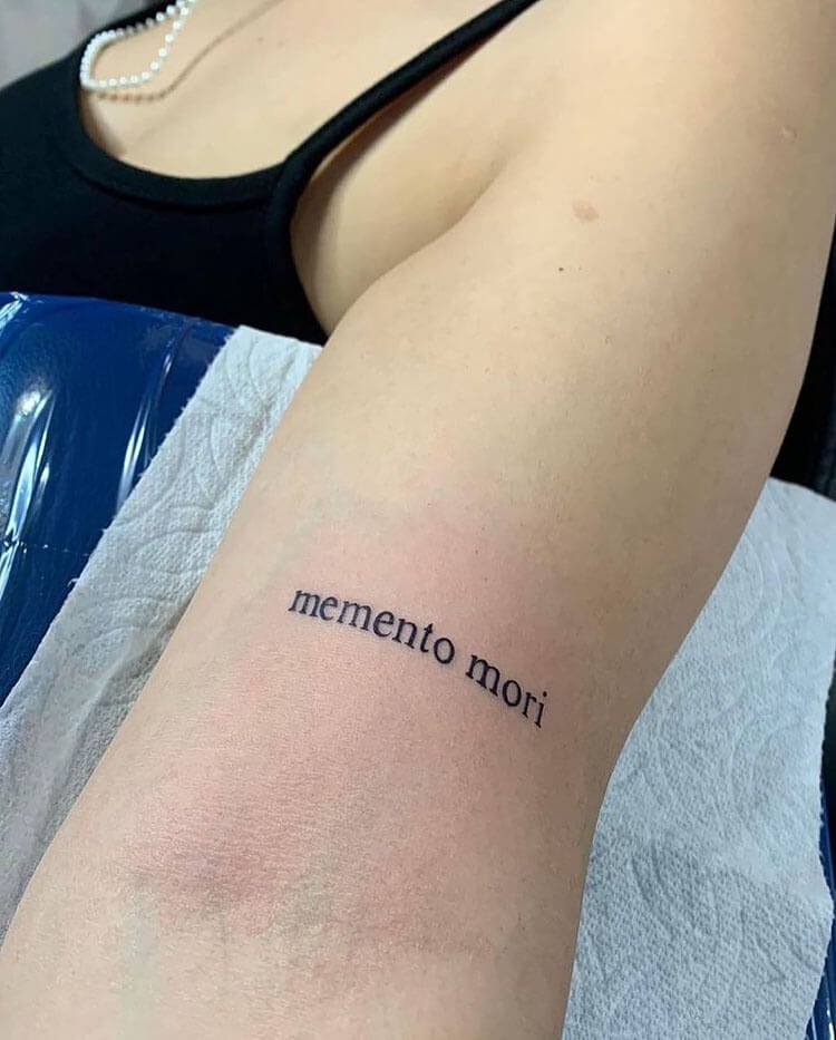 Mom\'s Got the Stuff cung cấp ý tưởng tattoo memento mori cho nam và nữ, giúp bạn tìm kiếm sự cân bằng và niềm vui trong cuộc sống. Bạn sẽ tìm thấy những câu chuyện đầy cảm hứng và những hình xăm độc đáo, giúp bạn truyền tải thông điệp cá nhân của mình.