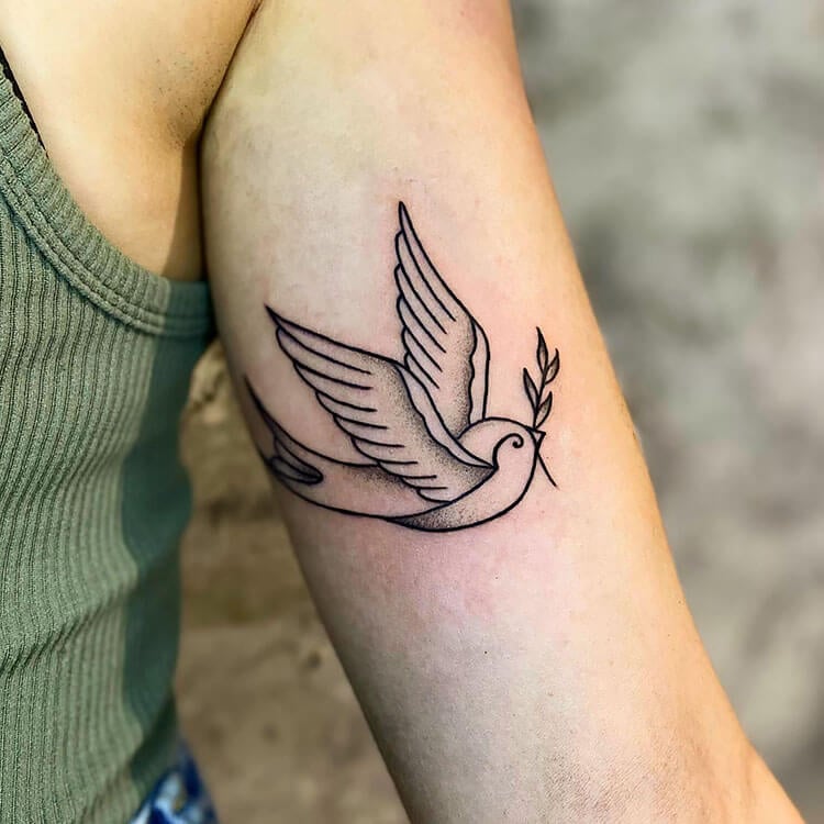 20 Swallow Bird Tattoo Ideas for Women Mom's Got the Stuff