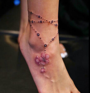 Ankle Bracelet Tattoo Ideas for Women - Mom's Got the Stuff