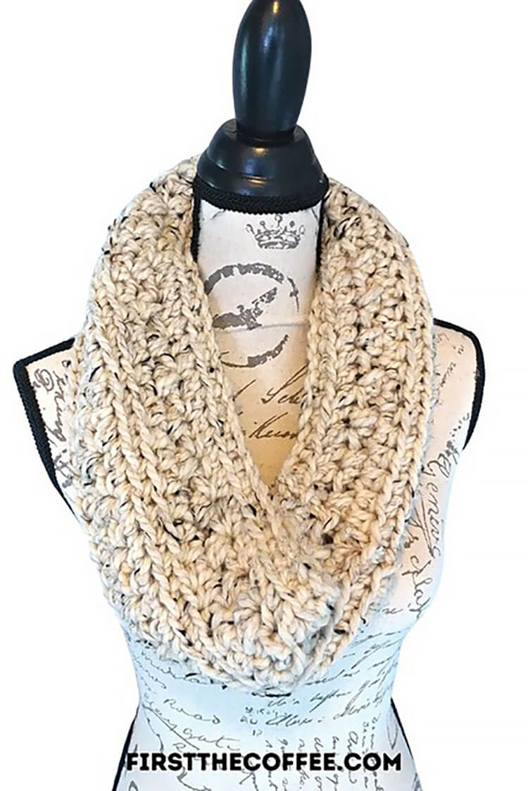 Quick Oatmeal Cowl